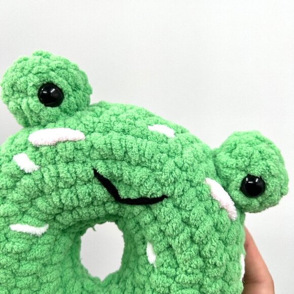 Green Donut Frog w/ Sprinkles Crochet Handmade Plushie - Picture 1 of 8